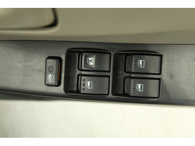 ミラＸスペシャル　／５速マニュアル／キーレスエントリ／ＣＤオーデ５速マニュアルミッション　ＣＤオーディオ　ダブルエアバック　キーレスエントリーキー　エアーバッグ　ＡＢＳ（富山県）の中古車