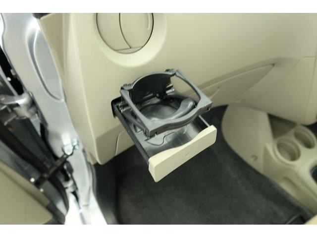 ミラＸスペシャル　／５速マニュアル／キーレスエントリ／ＣＤオーデ５速マニュアルミッション　ＣＤオーディオ　ダブルエアバック　キーレスエントリーキー　エアーバッグ　ＡＢＳ（富山県）の中古車