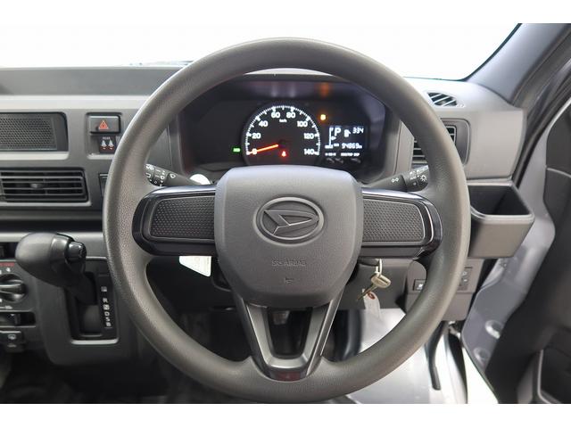 ハイゼットカーゴＤＸ　／パートタイム４ＷＤ／ラジオ／オートライト／踏み間違い防止　Ｗエアバック　キーフリーシステム　エコアイドル　車線逸脱警報　切替４ＷＤ　オートハイビーム　オートライト　運転席エアバッグ　ＡＢＳ　記録簿　ＶＤＣ（富山県）の中古車