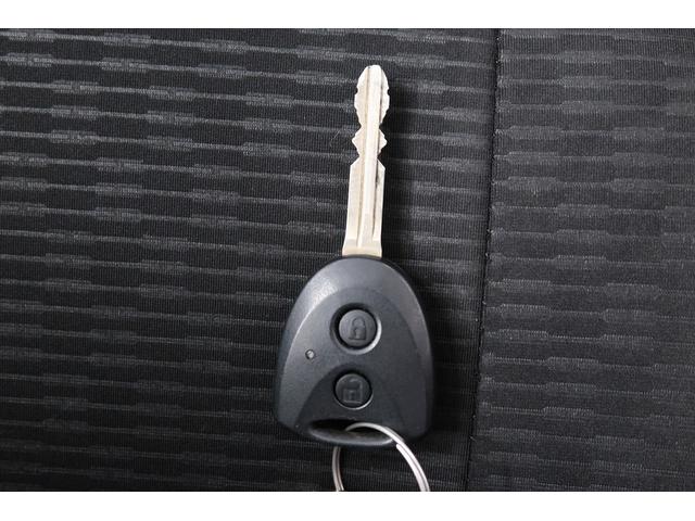 ハイゼットカーゴＤＸ　／パートタイム４ＷＤ／ラジオ／オートライト／踏み間違い防止　Ｗエアバック　キーフリーシステム　エコアイドル　車線逸脱警報　切替４ＷＤ　オートハイビーム　オートライト　運転席エアバッグ　ＡＢＳ　記録簿　ＶＤＣ（富山県）の中古車