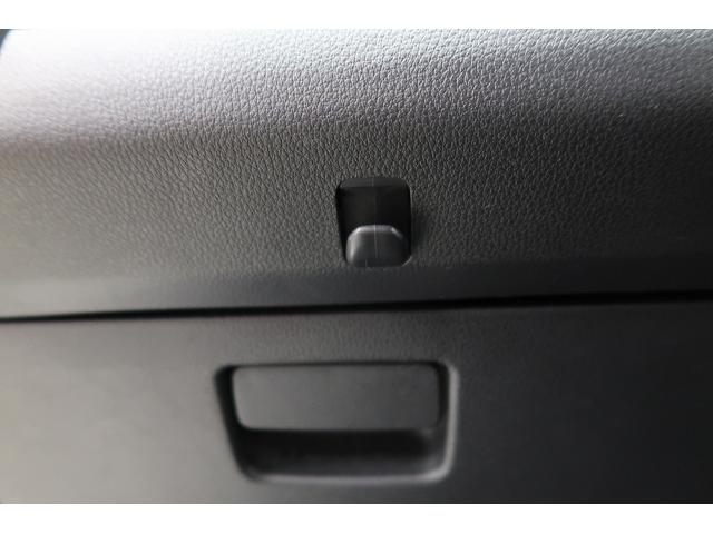 ハイゼットカーゴＤＸ　／パートタイム４ＷＤ／ラジオ／オートライト／踏み間違い防止　Ｗエアバック　キーフリーシステム　エコアイドル　車線逸脱警報　切替４ＷＤ　オートハイビーム　オートライト　運転席エアバッグ　ＡＢＳ　記録簿　ＶＤＣ（富山県）の中古車