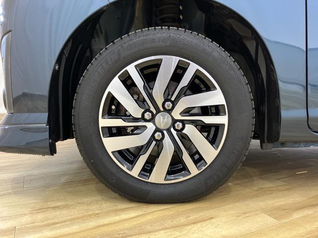 トールカスタムＧ　ＳＡII　／ナビ／バックカメラ／両側電動スライド１オーナ　衝突被害軽減　Ｂｌｕｅｔｏｏｔｈ接続　電動格納ドアミラー　ナビＴＶ　ＬＥＤ　Ｂカメラ　エアバッグ　両側パワスラドア　レーンアシスト　キーフリーシステム　エコアイドル　アルミホイール　記録簿（富山県）の中古車