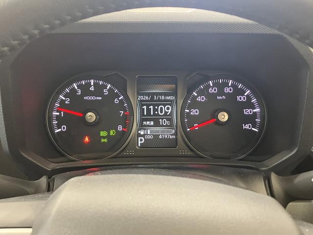 タフトＧ　ダーククロムベンチャー　／オーディオレス／ＬＥＤ／キーレスエントリ　レーダーブレーキ　盗難防止システム　電動格納ドアミラー　Ｂカメラ　レーンアシスト　記録簿　アルミホイール　ＬＥＤライト　オートハイビーム　オートライト　スマートキー　ガラスルーフ（富山県）の中古車