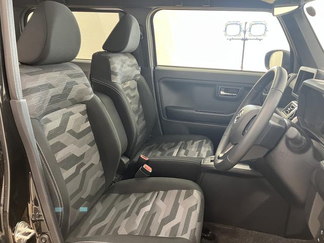 タフトＧ　ダーククロムベンチャー　／オーディオレス／ＬＥＤ／キーレスエントリ　レーダーブレーキ　盗難防止システム　電動格納ドアミラー　Ｂカメラ　レーンアシスト　記録簿　アルミホイール　ＬＥＤライト　オートハイビーム　オートライト　スマートキー　ガラスルーフ（富山県）の中古車