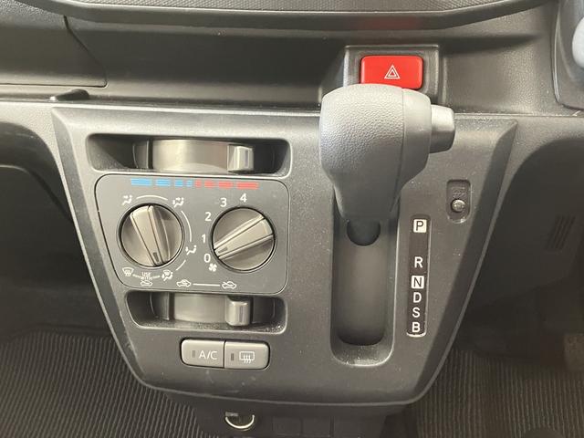 ミライースＬ　ＳＡIII　／オーディオレス／キーレス／マニュアルエアコ車線逸脱警報システム　緊急ブレーキ　Ｒカメラ　アイドリンストップ　キーレスキー　横滑防止装置　デュアルエアバッグ　オートハイビーム　エアバック　オートライト　ＡＢＳ　整備記録簿　安全ボディ（富山県）の中古車