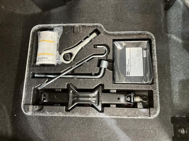 トールカスタムＧ　／４ＷＤ／ナビ／パノラマカメラ／両側電動スライド４ＷＤ　前席シートヒーター　横滑り防止　全方位カメラ　電動格納ドアミラー　セキュリティアラーム　バックモニター　ＬＥＤヘッドライト　記録簿　ワンオーナー　両側電動スライドドア　ドライブレコーダー（富山県）の中古車