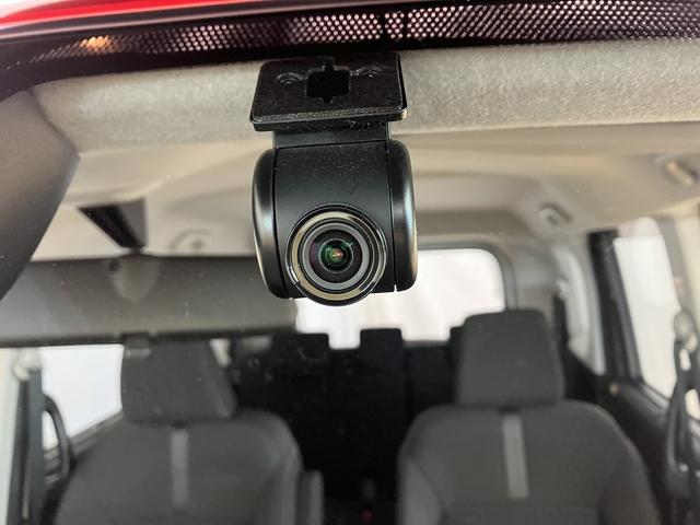 トールカスタムＧ　／４ＷＤ／ナビ／パノラマカメラ／両側電動スライド４ＷＤ　前席シートヒーター　横滑り防止　全方位カメラ　電動格納ドアミラー　セキュリティアラーム　バックモニター　ＬＥＤヘッドライト　記録簿　ワンオーナー　両側電動スライドドア　ドライブレコーダー（富山県）の中古車