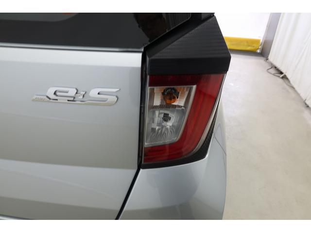 ミライースL SAIII /オーディオレス/キーレス/マニュアルエアコ車線逸脱警報システム 被害軽減支援システム アイドリンストップ キーレスキー 横滑防止装置 デュアルエアバッグ オートハイビーム エアバック オートライト ABS 整備記録簿 安全ボディ(富山県)の中古車