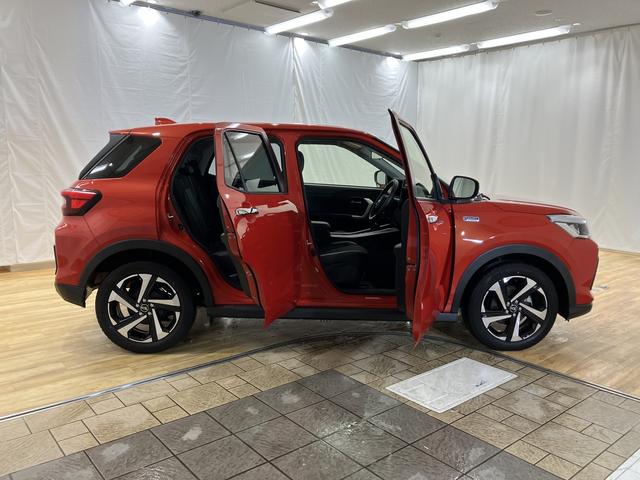 ロッキープレミアムＧ　ＨＥＶ　／オーディオレス／シートヒータ／ＬＥＤセキュリティアラーム　電動格納式ドアミラー　ＬＥＤヘッドランプ　キーフリーシステム　オートハイビーム　アルミホイール　ＬＫＡ　記録簿　衝突安全ボディ　スマートキー　オートライト　シートヒーター（富山県）の中古車