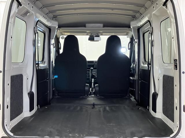 ハイゼットカーゴＤＸ　／切替４ＷＤ／ラジオ／オートライト／踏み間違い防止４ＷＤ車　レーンキープアシスト　アイドルストップ　ＶＤＣ　キーレスキー　ダブルエアバッグ　オートマチックハイビーム　記録簿　ＡＢＳ　エアバッグ　衝突安全ボディ　両側スライドＤ　衝突低減ブレーキ（富山県）の中古車