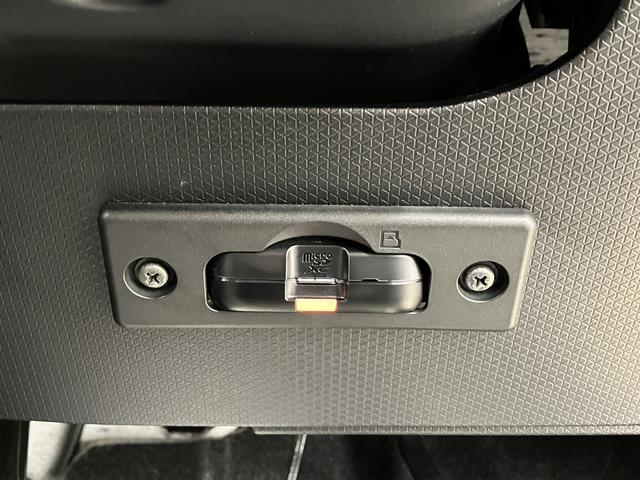 タントカスタムＸスタイルセレクション　／４ＷＤ／ナビ／パノラマ／ＬＥＤ　ナビＴＶ　電動格納ドアミラー　衝突軽減ブレーキ　ドライブレコーダー　パノラマモニター　Ｂｌｕｅｔｏｏｔｈ　バックモニター　４ＷＤ　前席シートヒーター　両側パワースライドドア　オートライト（富山県）の中古車