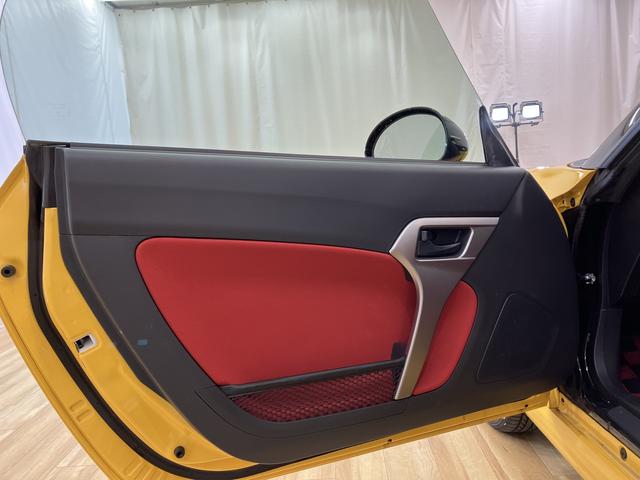 コペンセロセキュリティアラーム AUTOライト キーレスエントリー Bluetooth対応 VSA ターボエンジン LED アルミホイール ABS シートヒータ エアバック インテリジェントキー ナビ&TV(富山県)の中古車