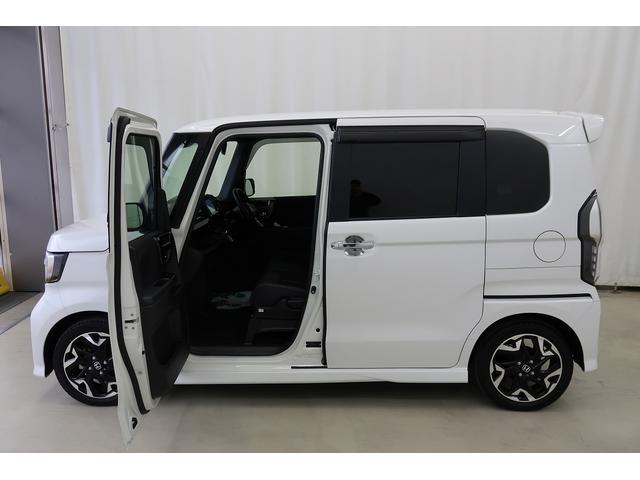 Ｎ−ＢＯＸカスタムＧ・Ｌターボホンダセンシングターボモデル　前後誤発進抑制　記録簿有り　電動格納式ドアミラー　衝突安全ボディ　インテリジェントキー　バックモニター　キーフリー　盗難防止システム　アルミ　ナビＴＶ　ＬＥＤライト　Ａライト　ＥＴＣ（富山県）の中古車