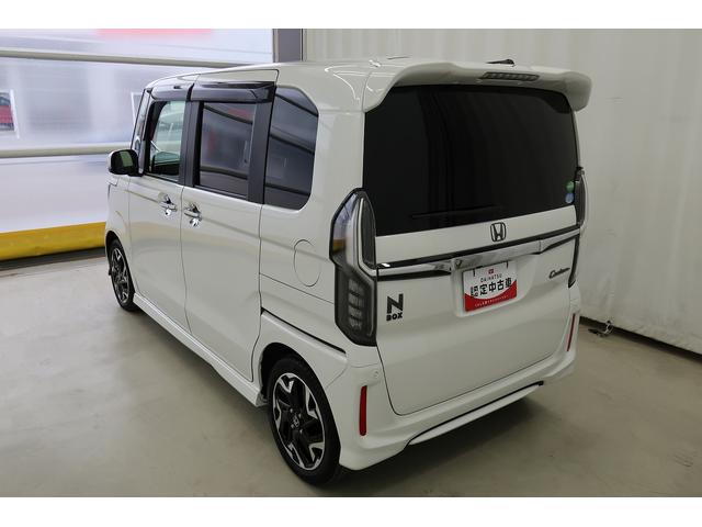 Ｎ−ＢＯＸカスタムＧ・Ｌターボホンダセンシングターボモデル　前後誤発進抑制　記録簿有り　電動格納式ドアミラー　衝突安全ボディ　インテリジェントキー　バックモニター　キーフリー　盗難防止システム　アルミ　ナビＴＶ　ＬＥＤライト　Ａライト　ＥＴＣ（富山県）の中古車