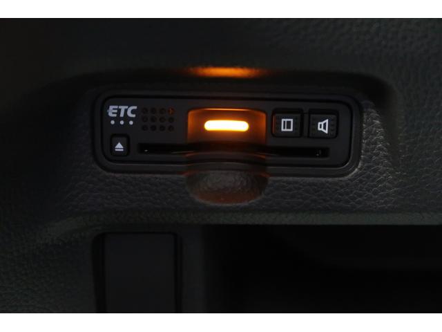 Ｎ−ＢＯＸカスタムＧ・Ｌターボホンダセンシングターボモデル　前後誤発進抑制　記録簿有り　電動格納式ドアミラー　衝突安全ボディ　インテリジェントキー　バックモニター　キーフリー　盗難防止システム　アルミ　ナビＴＶ　ＬＥＤライト　Ａライト　ＥＴＣ（富山県）の中古車