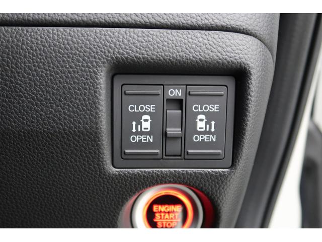 Ｎ−ＢＯＸカスタムＧ・Ｌターボホンダセンシングターボモデル　前後誤発進抑制　記録簿有り　電動格納式ドアミラー　衝突安全ボディ　インテリジェントキー　バックモニター　キーフリー　盗難防止システム　アルミ　ナビＴＶ　ＬＥＤライト　Ａライト　ＥＴＣ（富山県）の中古車