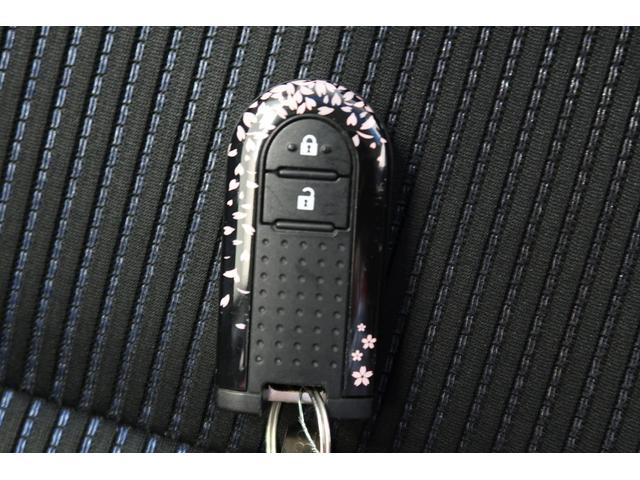 ムーヴカスタム　Ｘ衝突軽減ブレーキ　電格ミラー　キーレスエントリー　ＬＥＤヘッド　ナビＴＶ　オートライト　シートヒーター　エコアイドル　衝突安全ボディ　運転席エアバッグ　スマートキー　横滑り防止機能　バックカメラ（富山県）の中古車