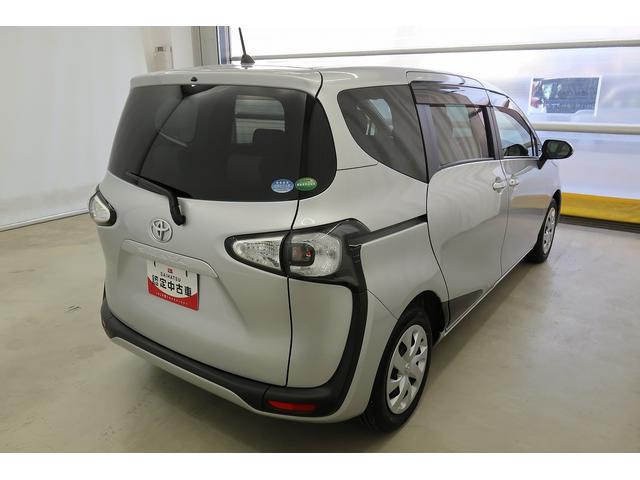 シエンタＸ電動ミラー　ＥＴＣ装備　運転席助手席エアバック　メンテナンスノート　横滑防止装置　エアバック付き　衝突安全ボディ　ＡＢＳ　両側スライド片側電動　ＬＥＤヘッドライト　盗難防止システム（富山県）の中古車