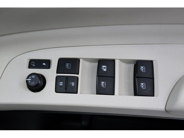 シエンタＸ電動ミラー　ＥＴＣ装備　運転席助手席エアバック　メンテナンスノート　横滑防止装置　エアバック付き　衝突安全ボディ　ＡＢＳ　両側スライド片側電動　ＬＥＤヘッドライト　盗難防止システム（富山県）の中古車