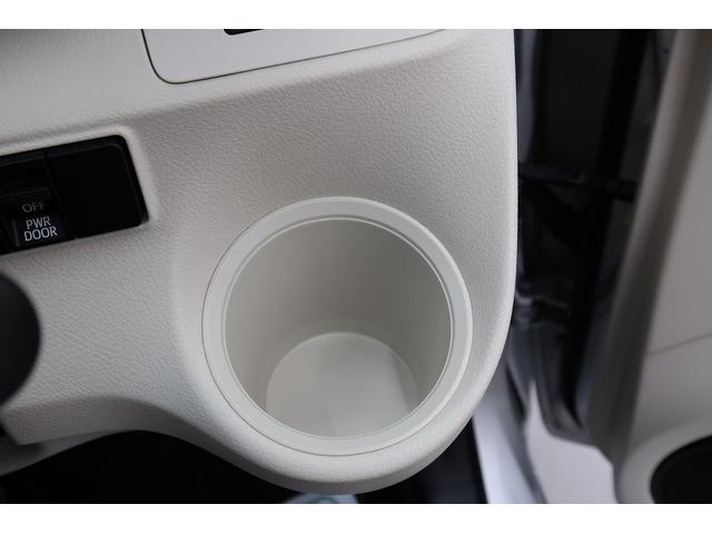 シエンタＸ電動ミラー　ＥＴＣ装備　運転席助手席エアバック　メンテナンスノート　横滑防止装置　エアバック付き　衝突安全ボディ　ＡＢＳ　両側スライド片側電動　ＬＥＤヘッドライト　盗難防止システム（富山県）の中古車