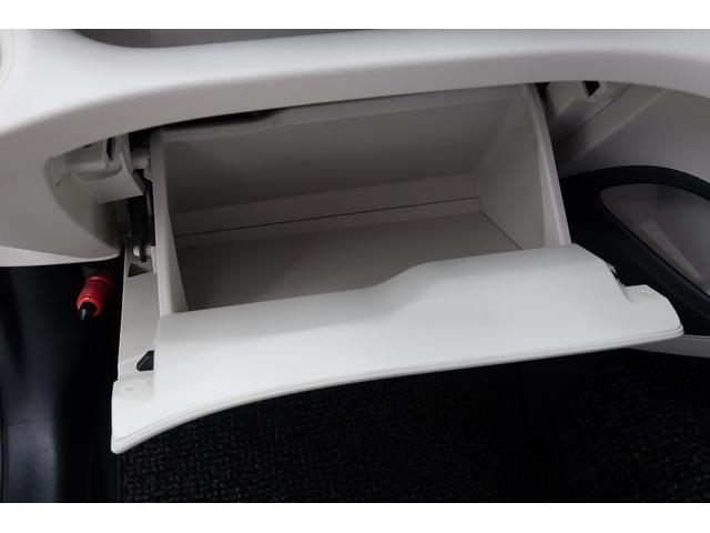 シエンタＸ電動ミラー　ＥＴＣ装備　運転席助手席エアバック　メンテナンスノート　横滑防止装置　エアバック付き　衝突安全ボディ　ＡＢＳ　両側スライド片側電動　ＬＥＤヘッドライト　盗難防止システム（富山県）の中古車