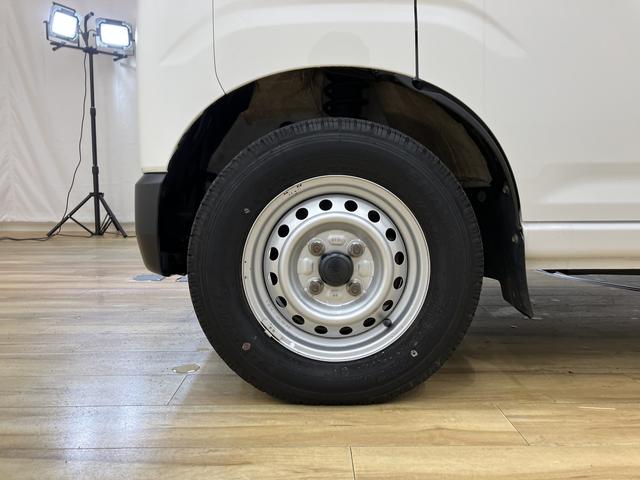 ハイゼットカーゴＤＸ　／切替４ＷＤ／ラジオ／オートライト／踏み間違い防止踏み間違い防止　Ｗエアバック　キーフリーシステム　エコアイドル　車線逸脱警報　切替４ＷＤ　オートハイビーム　両側スライドドア　オートライト　運転席エアバッグ　ＡＢＳ　記録簿　ＶＤＣ（富山県）の中古車