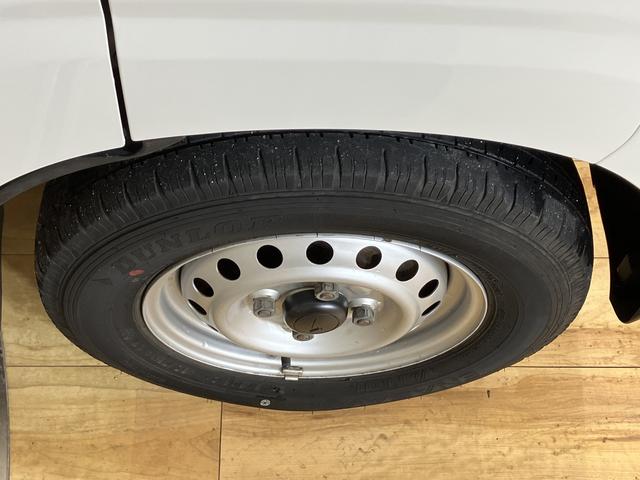 ハイゼットカーゴＤＸ　／切替４ＷＤ／ラジオ／オートライト／踏み間違い防止踏み間違い防止　Ｗエアバック　キーフリーシステム　エコアイドル　車線逸脱警報　切替４ＷＤ　オートハイビーム　両側スライドドア　オートライト　運転席エアバッグ　ＡＢＳ　記録簿　ＶＤＣ（富山県）の中古車