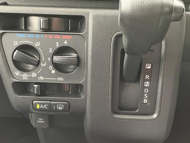 ハイゼットカーゴＤＸ　／切替４ＷＤ／ラジオ／オートライト／踏み間違い防止踏み間違い防止　Ｗエアバック　キーフリーシステム　エコアイドル　車線逸脱警報　切替４ＷＤ　オートハイビーム　両側スライドドア　オートライト　運転席エアバッグ　ＡＢＳ　記録簿　ＶＤＣ（富山県）の中古車