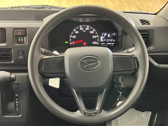 ハイゼットカーゴＤＸ　／切替４ＷＤ／ラジオ／オートライト／踏み間違い防止踏み間違い防止　Ｗエアバック　キーフリーシステム　エコアイドル　車線逸脱警報　切替４ＷＤ　オートハイビーム　両側スライドドア　オートライト　運転席エアバッグ　ＡＢＳ　記録簿　ＶＤＣ（富山県）の中古車