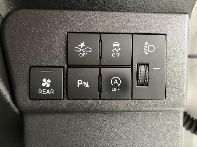 ハイゼットカーゴＤＸ　／切替４ＷＤ／ラジオ／オートライト／踏み間違い防止踏み間違い防止　Ｗエアバック　キーフリーシステム　エコアイドル　車線逸脱警報　切替４ＷＤ　オートハイビーム　両側スライドドア　オートライト　運転席エアバッグ　ＡＢＳ　記録簿　ＶＤＣ（富山県）の中古車