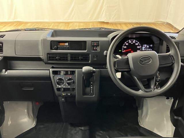 ハイゼットカーゴＤＸ　／切替４ＷＤ／ラジオ／オートライト／踏み間違い防止踏み間違い防止　Ｗエアバック　キーフリーシステム　エコアイドル　車線逸脱警報　切替４ＷＤ　オートハイビーム　両側スライドドア　オートライト　運転席エアバッグ　ＡＢＳ　記録簿　ＶＤＣ（富山県）の中古車