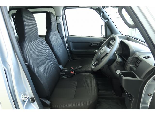 ハイゼットカーゴDX /切替4WD/ラジオ/オートライト/踏み間違い防止車線逸脱警報装置 キーフリー デュアルエアバッグ Aストップ VDC オートマチックハイビーム 記録簿 切替4WD ABS エアバッグ オートライト 衝突被害軽減装置(富山県)の中古車