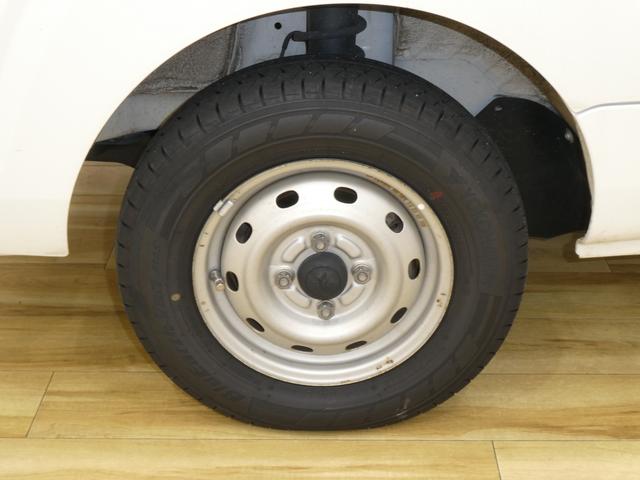ハイゼットトラックスタンダードＳＡIIIｔ　／切替式４ＷＤ／ＡＭ・ＦＭラジオ／４ＷＤ・ＣＶＴ・ＡＭＦＭラジオ付き・スペアタイヤ付き（富山県）の中古車