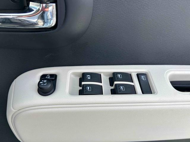 ミラココアココアプラスＸインパネシフト　電子カードキー　カーナビゲーション　ＡＢＳ　運転席エアバッグ　助手席エアバック　フォグランプ　ルーフレール（鹿児島県）の中古車