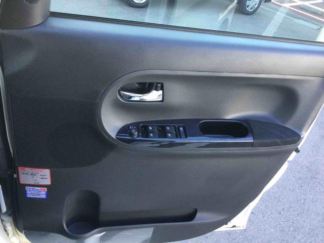 タントカスタムＸ　トップエディションＶＳ　ＳＡIIIインパネシフト　プッシュスタートスイッチ　電子カードキー　カーナビ　衝突回避支援ブレーキ　車線逸脱警報装置　両側オートスライドドア　オートマチックハイビーム　アルミホイール　ＡＢＳ（鹿児島県）の中古車