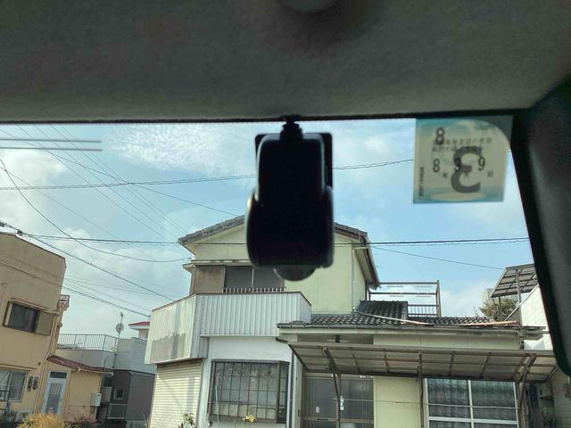 トールカスタムＧインパネシフト　プッシュスタートスイッチ　電子カードキー　カーナビ　バックモニター　ドラレコ　両側パワースライドドア　緊急ブレーキ　アルミホイール　ハイビームアシスト　ＡＢＳ（鹿児島県）の中古車