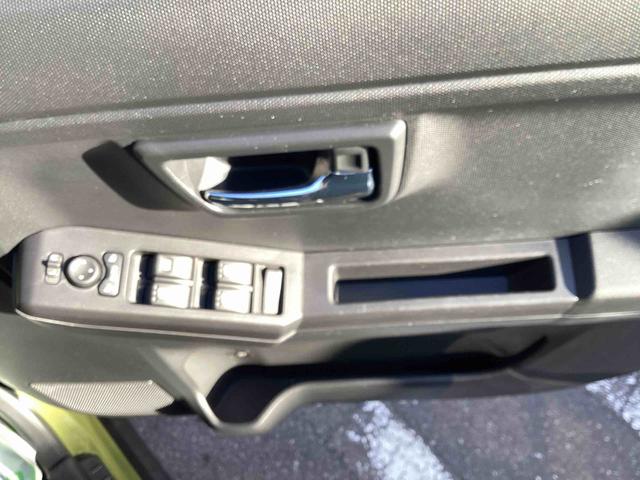 タフトＧ　クロムベンチャーインパネシフト　プッシュスタートスイッチ　電子カードキー　　ディスプレイオーディオ　スタイリッシュガラスルーフ　衝突被害軽減ブレ−キ　レーンキープ　ＡＢＳ（鹿児島県）の中古車