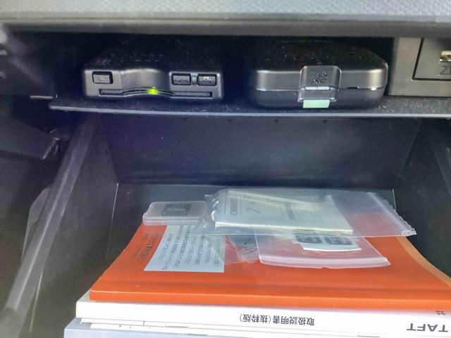 タフトGターボ クロムベンチャーターボ車 インパネシフト プッシュスタートスイッチ 電子カードキー 電動パーキングブレーキ カーナビ バックモニター アルミホイール ガラスルーフ レーンアシスト 衝突軽減ブレーキサポート(鹿児島県)の中古車