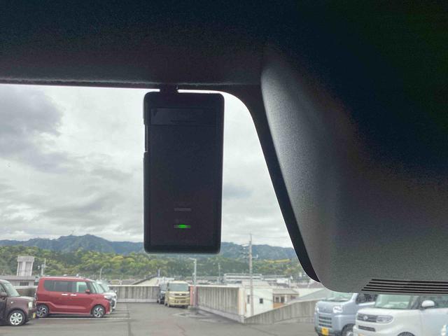 ピクシスメガＤ　ＳＡIIIインパネシフト　カーナビ　バックモニター　両側スライドドア　ＡＢＳ　Ｗエアバック（鹿児島県）の中古車