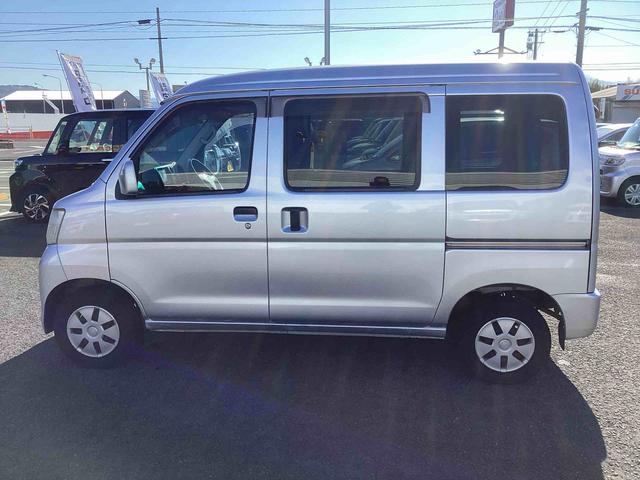 ハイゼットカーゴクルーズ５速ＭＴ車　カーナビ　両側スライドドア　ＡＢＳ（鹿児島県）の中古車