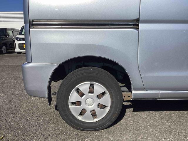 ハイゼットカーゴクルーズ５速ＭＴ車　カーナビ　両側スライドドア　ＡＢＳ（鹿児島県）の中古車