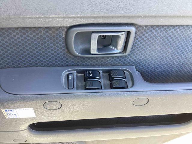 ハイゼットカーゴクルーズ５速ＭＴ車　カーナビ　両側スライドドア　ＡＢＳ（鹿児島県）の中古車