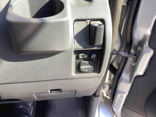 ハイゼットカーゴクルーズ５速ＭＴ車　カーナビ　両側スライドドア　ＡＢＳ（鹿児島県）の中古車