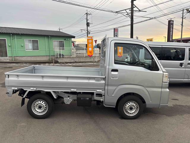 ハイゼットトラックスタンダード切替式４ＷＤ　フロアＣＶＴ車　衝突回避支援ブレーキ機能　オートマチックハイビーム　レーンキープ　ＡＢＳ　パワステ付　エアコン付（鹿児島県）の中古車