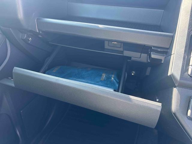 タフトＧターボ　ダーククロムベンチャーターボ車　インパネシフト　プッシュスタートスイッチ　電子カードキー　電動パーキングブレーキ　ディスプレイオーディオ　追突被害軽減ブレーキ　車線逸脱警告　オートマチックハイビーム　ＡＢＳ　ガラスルーフ（鹿児島県）の中古車