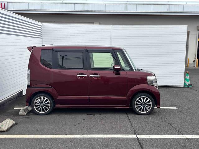 Ｎ−ＢＯＸカスタムＧ・ターボＬパッケージターボ車　インパネシフト　両側スライドドア　Ｗエアバッグ　アルミホイール（鹿児島県）の中古車