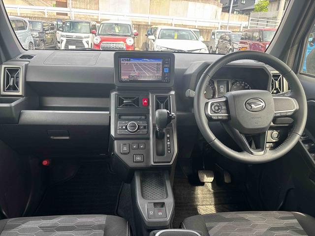 タフトＧ　クロムベンチャーインパネシフト　プッシュスタートスイッチ　電子カードキー　カーナビ　車線逸脱警報装置　ＡＴハイビーム　追突防止装置　アルミホイール　ＡＢＳ　ガラスルーフ（鹿児島県）の中古車