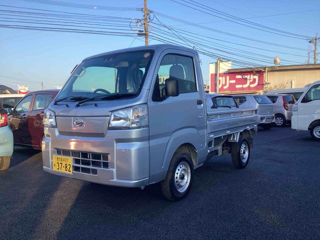 ハイゼットトラックスタンダード 農用スペシャル切替4WD 5MT車 車線逸脱警報 衝突回避支援ブレーキ機能 パワーステアリング エアコン ABS オートハイビーム エアバッグ(鹿児島県)の中古車