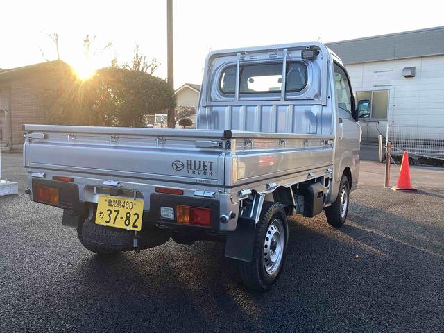 ハイゼットトラックスタンダード 農用スペシャル切替4WD 5MT車 車線逸脱警報 衝突回避支援ブレーキ機能 パワーステアリング エアコン ABS オートハイビーム エアバッグ(鹿児島県)の中古車