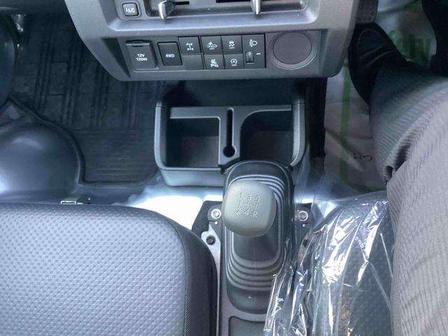 ハイゼットトラックスタンダード 農用スペシャル切替4WD 5MT車 車線逸脱警報 衝突回避支援ブレーキ機能 パワーステアリング エアコン ABS オートハイビーム エアバッグ(鹿児島県)の中古車